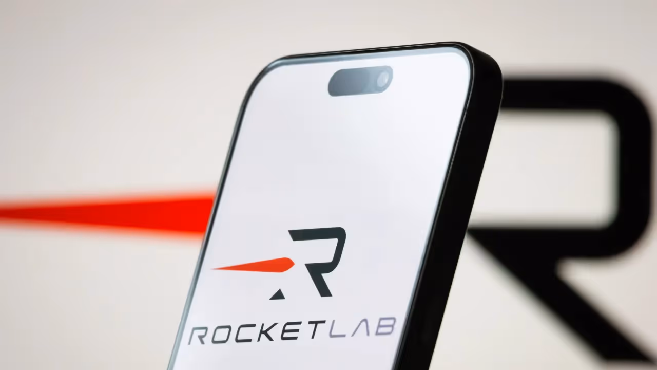 https://stocktwits.com/news articles/markets/equity/rklb 400 archimedes hot fires neutron engine set production/cZopMBGRJWU https://stocktwits.com/news articles/markets/equity/rklb 400 archimedes hot fires neutron engine set production/cZopMBGRJWU