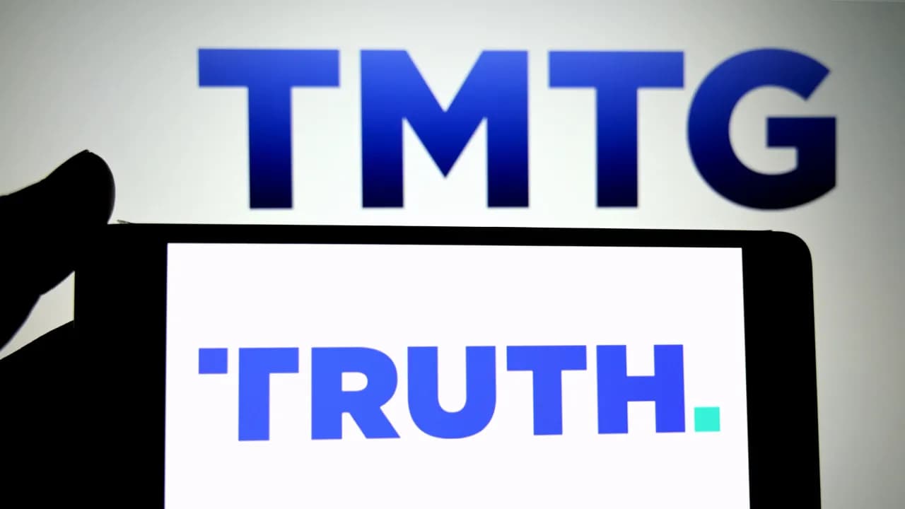 https://stocktwits.com/news articles/markets/equity/trump media to expand truth social funds with 5 new america first etfs/chwkgikRdul https://stocktwits.com/news articles/markets/equity/trump media to expand truth social funds with 5 new america first etfs/chwkgikRdul