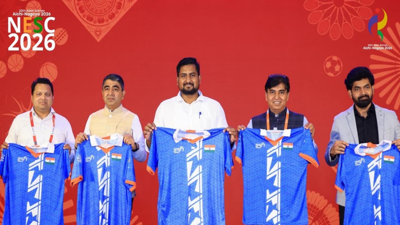 Odisha Sports Minister Suryabanshi Suraj (third from left) unveiling the official Team India Esports Jersey (Photo: ESFI) Odisha Sports Minister Suryabanshi Suraj (third from left) unveiling the official Team India Esports Jersey (Photo: ESFI)