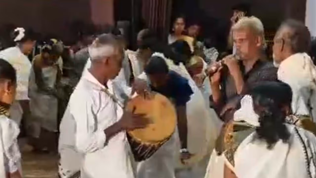 Celebrations for World Tribal Day in Udhagamandalam, Tamil Nadu (Photo/ANI) Celebrations for World Tribal Day in Udhagamandalam, Tamil Nadu (Photo/ANI)