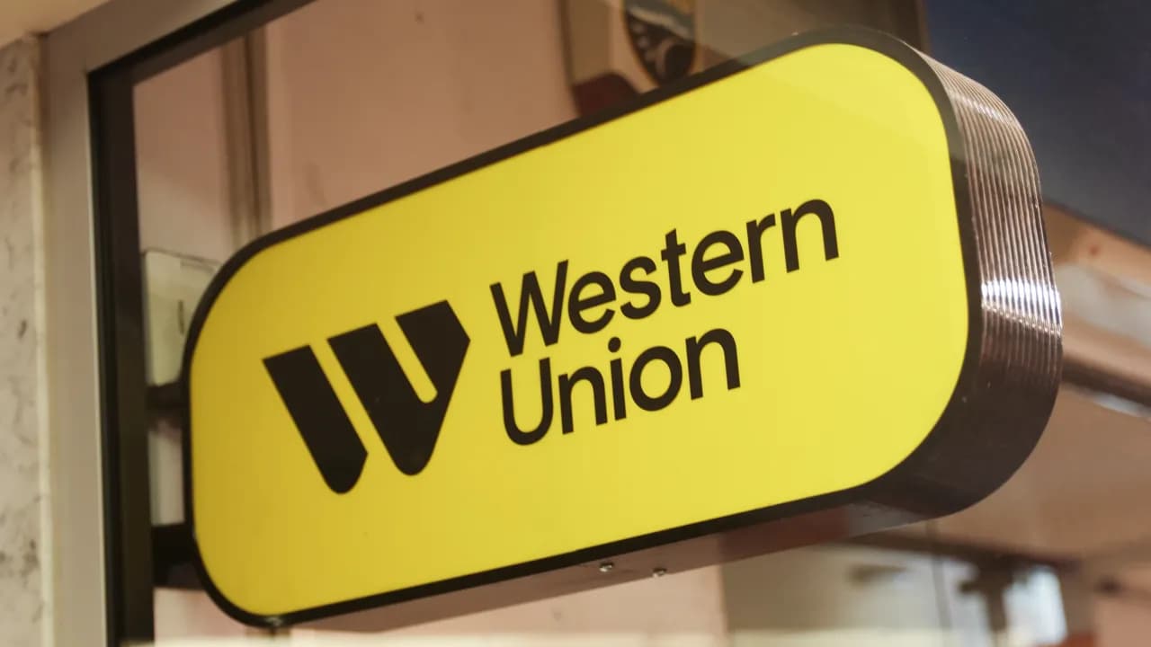 https://stocktwits.com/news articles/markets/equity/western union aims to jumpstart north america growth with 500 m international money express deal/chru0jVRd4V https://stocktwits.com/news articles/markets/equity/western union aims to jumpstart north america growth with 500 m international money express deal/chru0jVRd4V
