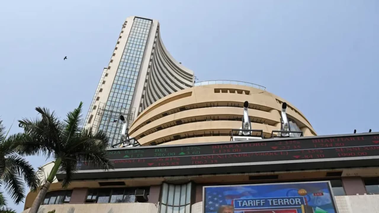 https://stocktwits.com/news-articles/markets/equity/nifty-rises-analysts-see-resistance-at-24850/chiqWmkRbZU