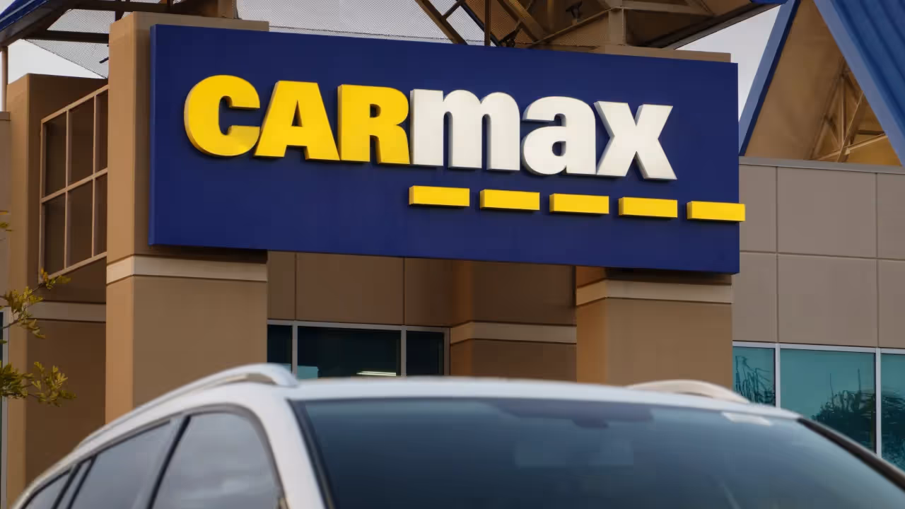 https://stocktwits.com/news articles/markets/equity/kmx stock edges higher car max shares bounce as 145 corporate jobs go ahead of q2 report/cZMRvWVRBIZ https://stocktwits.com/news articles/markets/equity/kmx stock edges higher car max shares bounce as 145 corporate jobs go ahead of q2 report/cZMRvWVRBIZ
