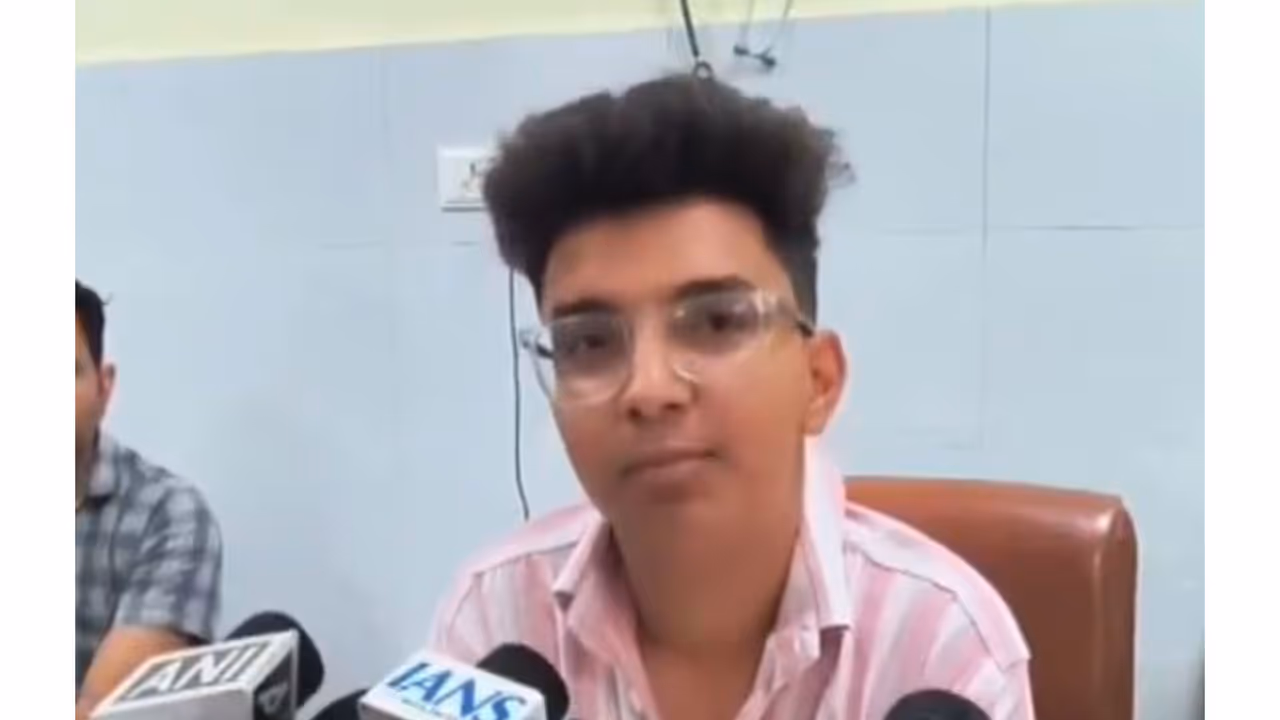 Dr Aayush of District Hospital, Gopeshwar (Photo/ANI) Dr Aayush of District Hospital, Gopeshwar (Photo/ANI)