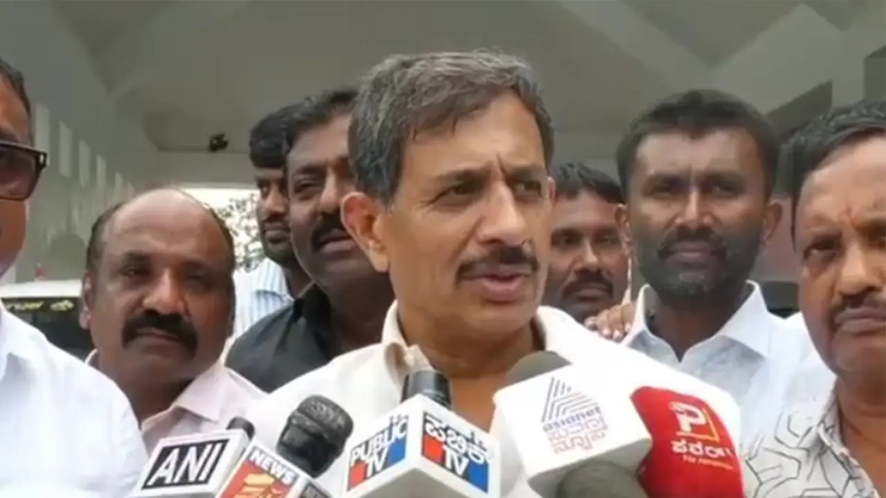Congress MLA H C Balakrishna (Photo/ANI) Congress MLA H C Balakrishna (Photo/ANI)
