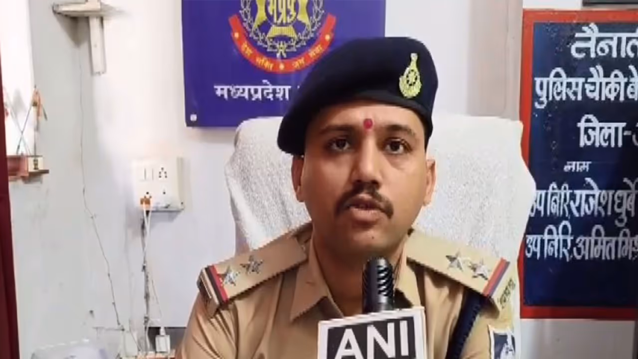 Ashwani Mishra, Sub Inspector of Police. Katangi police station area of Jabalpur (Photo/ANI) Ashwani Mishra, Sub Inspector of Police. Katangi police station area of Jabalpur (Photo/ANI)