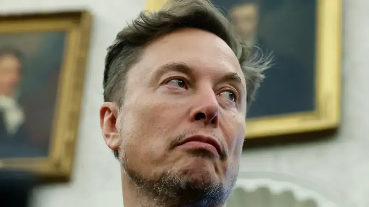 https://stocktwits.com/news articles/markets/equity/tesla insiders worried musk 25 k ev denial could violate sec agreement/chkoU1URbu6 https://stocktwits.com/news articles/markets/equity/tesla insiders worried musk 25 k ev denial could violate sec agreement/chkoU1URbu6