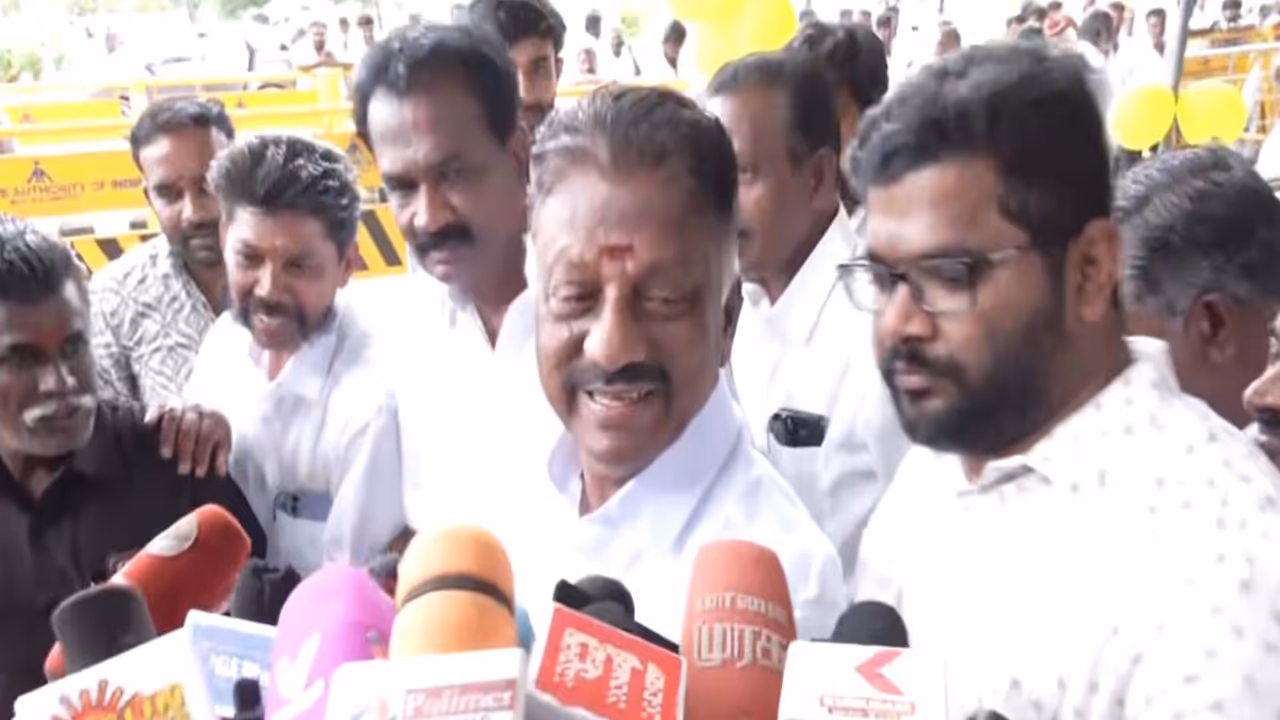 Former Tamil Nadu Chief Minister O. Panneerselvam (Photo/ANI) Former Tamil Nadu Chief Minister O. Panneerselvam (Photo/ANI)