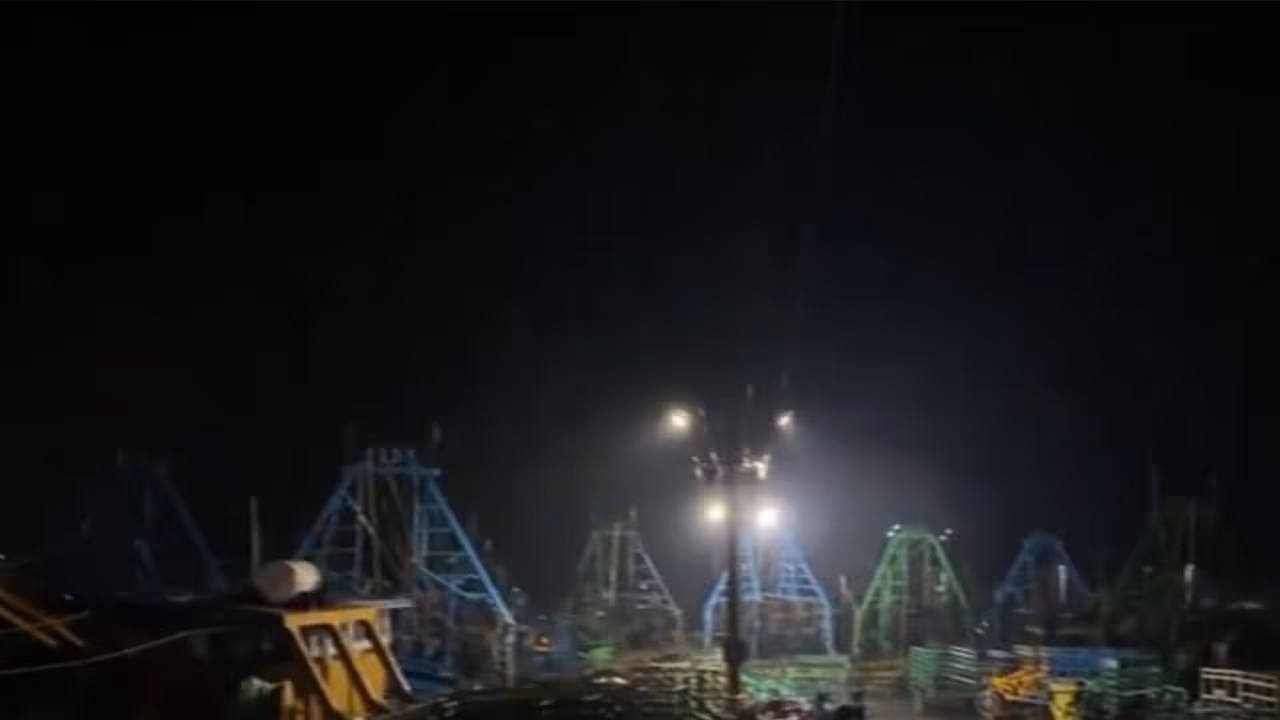 Tamil Nadu issues weather warning for Thoothukudi,(Photo/ANI) Tamil Nadu issues weather warning for Thoothukudi,(Photo/ANI)