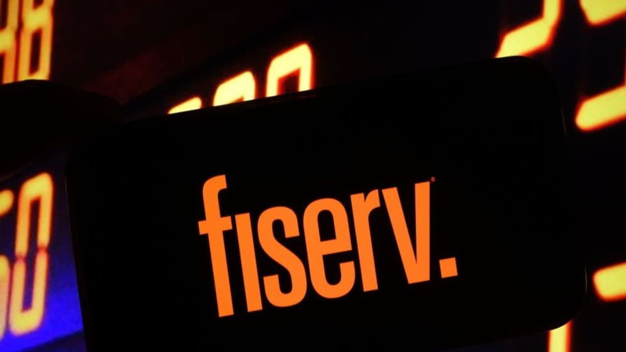 https://stocktwits.com/news articles/markets/equity/fiserv shares plunge 44 in record one day drop on leadership changes forecast cuts/cLGZw4QR3D5 https://stocktwits.com/news articles/markets/equity/fiserv shares plunge 44 in record one day drop on leadership changes forecast cuts/cLGZw4QR3D5