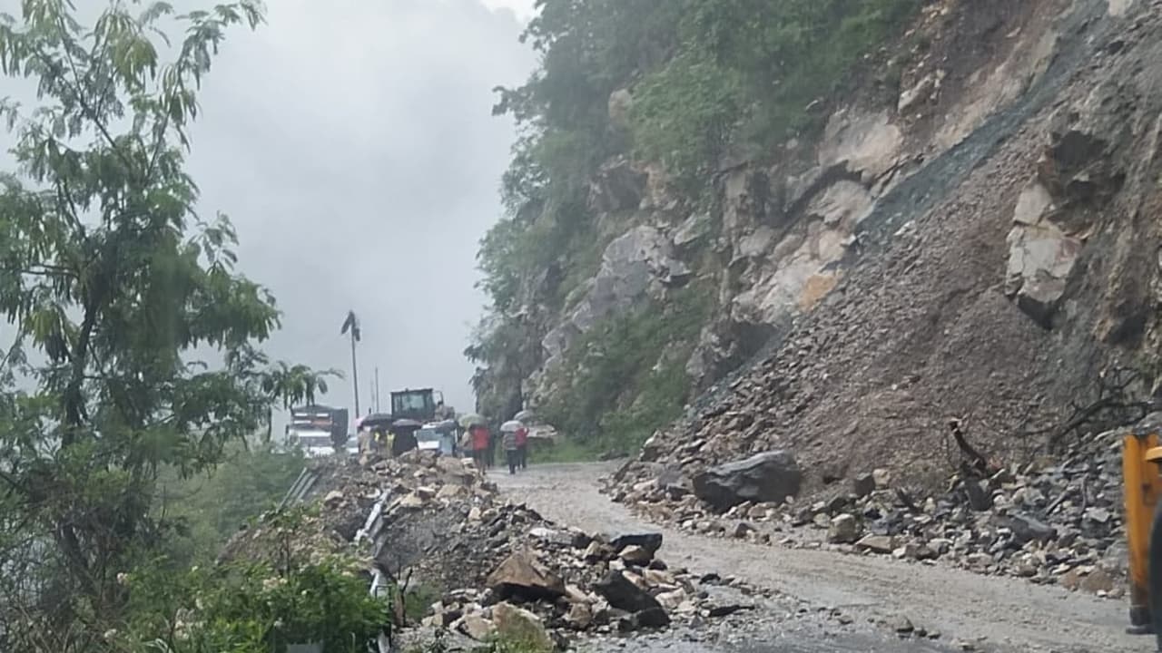Gangotri National Highway reopened after debris clearance (Photo/ANI) Gangotri National Highway reopened after debris clearance (Photo/ANI)