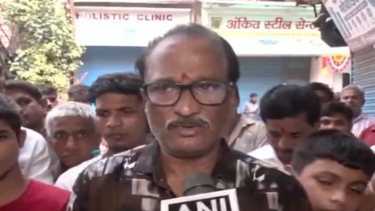 Local Shiv Sena (UBT) leader Pradeep Purnekar father in law, Sanjay Khangde (Photo/ANI) Local Shiv Sena (UBT) leader Pradeep Purnekar father in law, Sanjay Khangde (Photo/ANI)