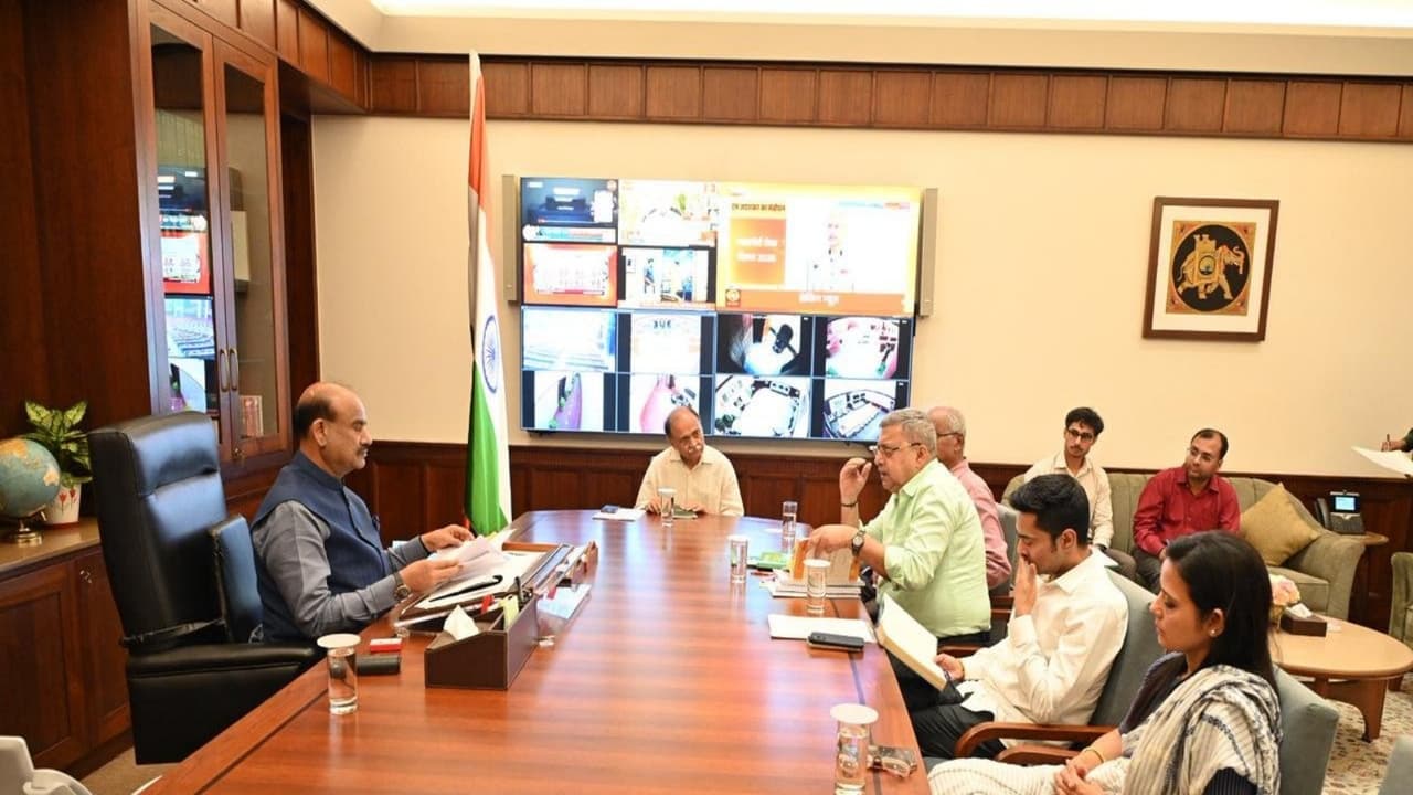 TMC national general secretary and MP Abhishek Banerjee, met Lok Sabha Speaker Om Birla (Photo/ANI) TMC national general secretary and MP Abhishek Banerjee, met Lok Sabha Speaker Om Birla (Photo/ANI)