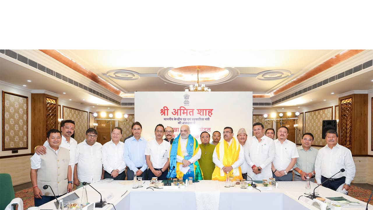 Union Home Minister Amit Shah with Gorkha leaders (Photo/X/@AmitShah) Union Home Minister Amit Shah with Gorkha leaders (Photo/X/@AmitShah)