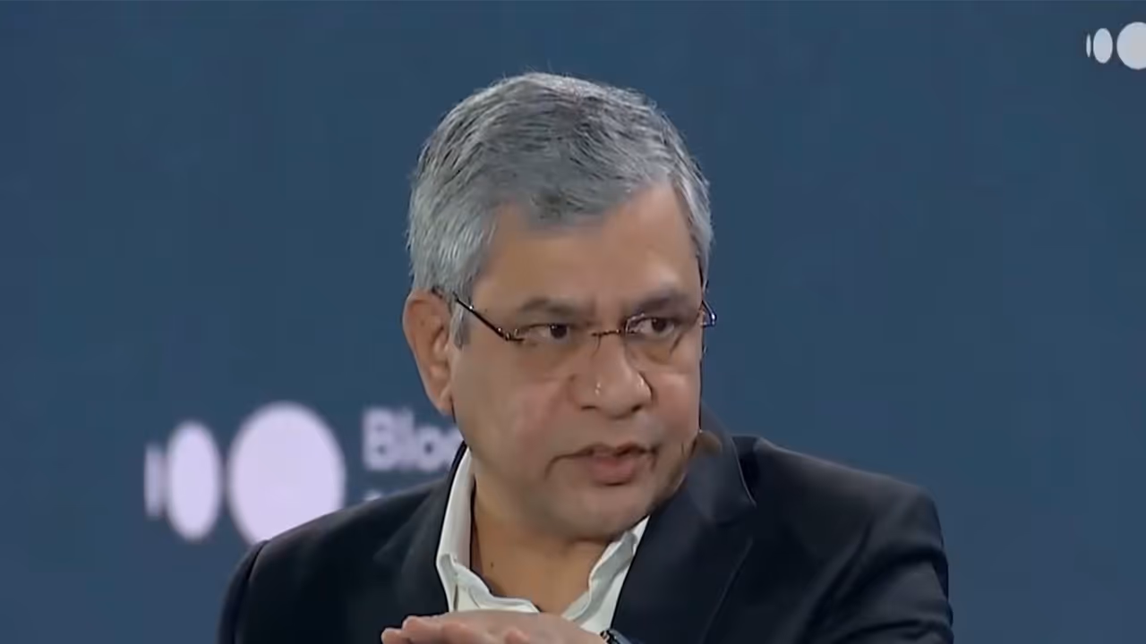 Union Minister of Electronics and IT Ashwini Vaishnaw at Bloomberg New Economy Forum in Singapore. (Photo/ANI) Union Minister of Electronics and IT Ashwini Vaishnaw at Bloomberg New Economy Forum in Singapore. (Photo/ANI)