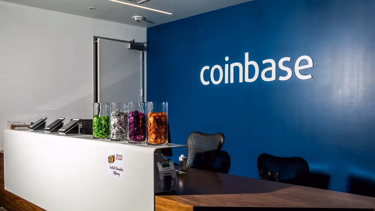 https://stocktwits.com/news articles/markets/equity/coinbase becomes first us company to secure mi ca license in luxembourg/chlxZNuRRPr https://stocktwits.com/news articles/markets/equity/coinbase becomes first us company to secure mi ca license in luxembourg/chlxZNuRRPr