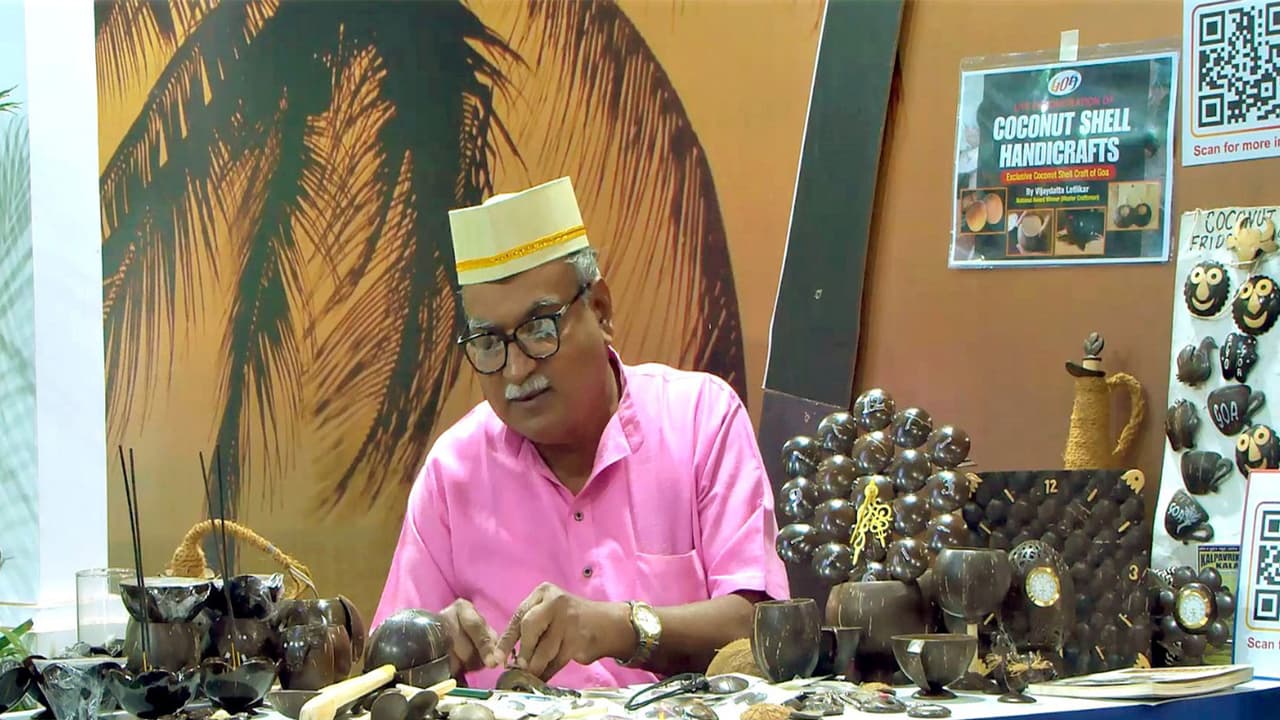 Artisan Vijaydatta Lotlikar showcases his coconut shell handicrafts at Bharat Parv, Ekta Nagar (Photo/Gujarat CMO) Artisan Vijaydatta Lotlikar showcases his coconut shell handicrafts at Bharat Parv, Ekta Nagar (Photo/Gujarat CMO)