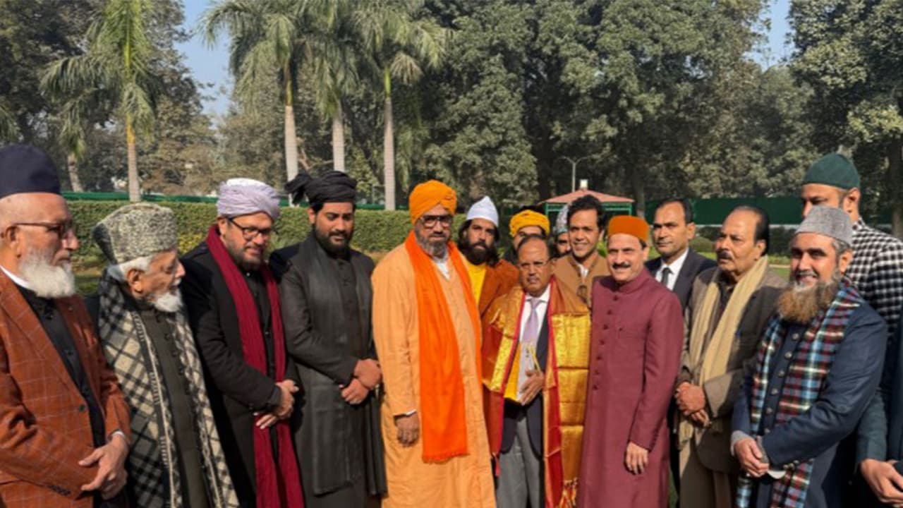 Delegation of prominent Sufi and other Muslim scholars from across the country with NSI Chief Ajit Doval (Photo/All India Sufi Sajjadanashin Council) Delegation of prominent Sufi and other Muslim scholars from across the country with NSI Chief Ajit Doval (Photo/All India Sufi Sajjadanashin Council)