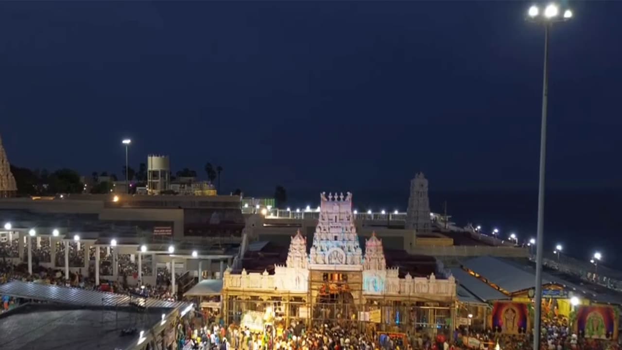 Tiruchendur Subramania Swamy Temple (Photo/ANI) Tiruchendur Subramania Swamy Temple (Photo/ANI)