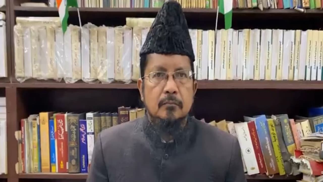 National President of All India Muslim Jamaat, Maulana Shahabuddin Razvi Barelvi (Photo/ANI)