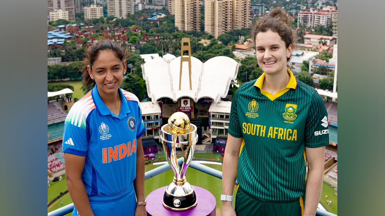 India Women skipper Harmanpreet Kaur (L) and South Africa Women captain Laura Wolvaardt (R). (Photo: X/@ICC)