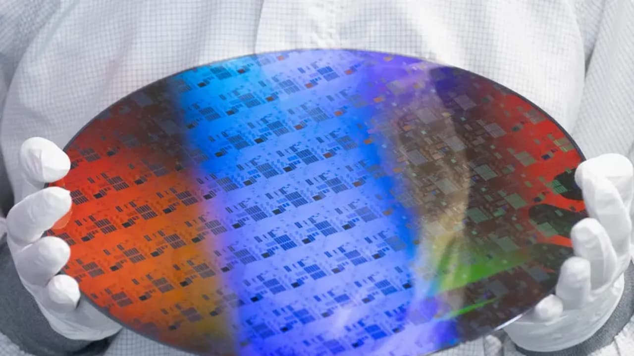 BofA Cites ‘Very Complicated’ Road Ahead For GlobalFoundries UMC Merger – Stocks Slip But Retail Remains Bullish BofA Cites ‘Very Complicated’ Road Ahead For GlobalFoundries UMC Merger – Stocks Slip But Retail Remains Bullish