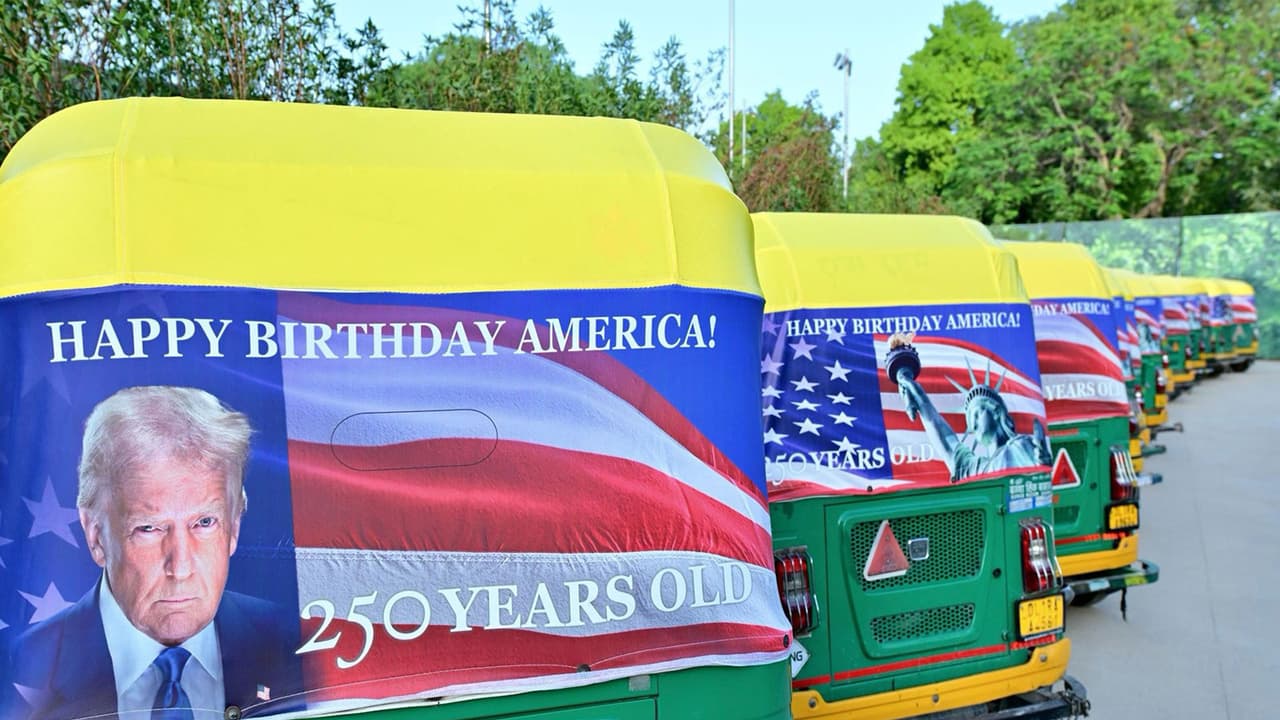 Auto rickshaws featuring US President Donald Trump (Photo: X@USAndIndia) Auto rickshaws featuring US President Donald Trump (Photo: X@USAndIndia)