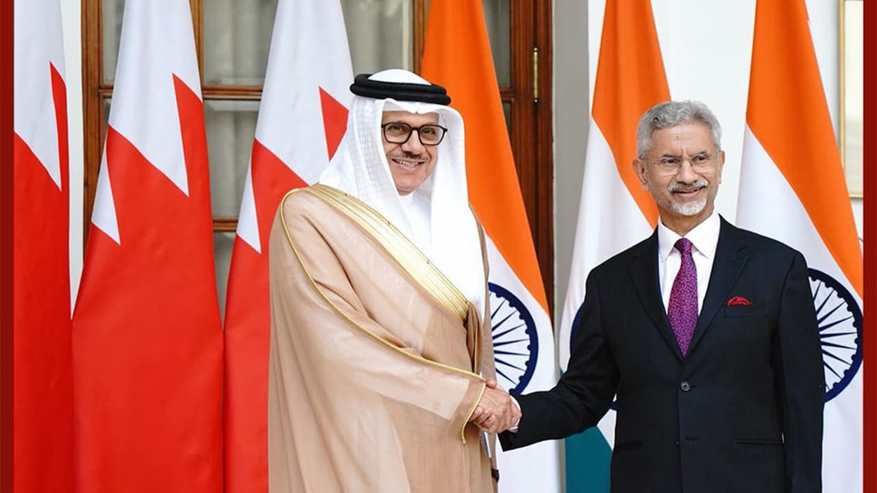 Bahrain’s Foreign Minister Abdullatif bin Rashid Alzayani with External Affairs Minister S Jaishankar (Photo/X@DrSJaishankar) Bahrain’s Foreign Minister Abdullatif bin Rashid Alzayani with External Affairs Minister S Jaishankar (Photo/X@DrSJaishankar)