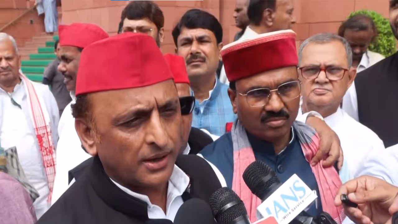 Samajwadi Party chief Akhilesh Yadav (Photo/ANI) Samajwadi Party chief Akhilesh Yadav (Photo/ANI)