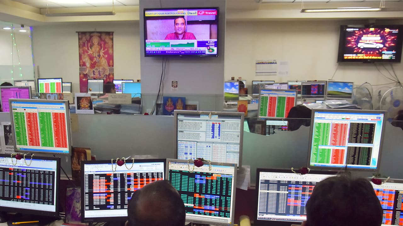 Shareholders and brokers monitoring data of share market (File Photo/ANI) Shareholders and brokers monitoring data of share market (File Photo/ANI)