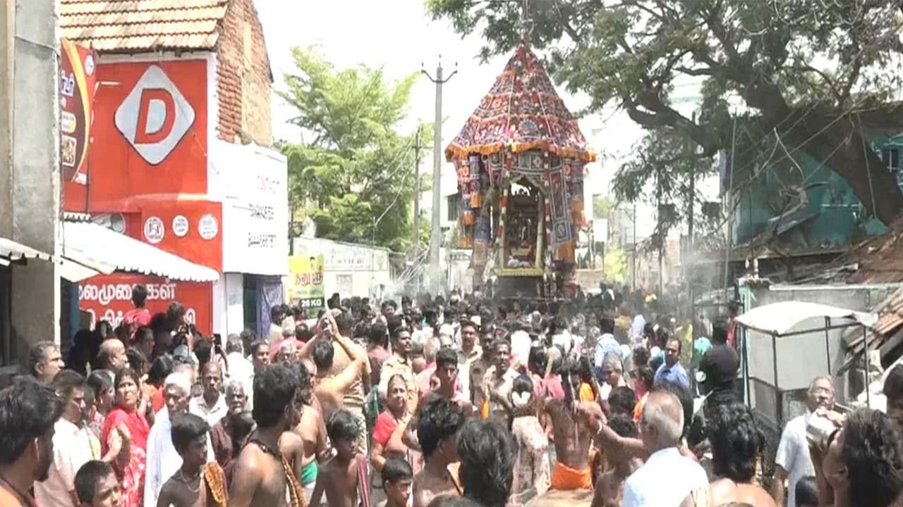 Chariot Festival at Uyyakondan Thirumalai Ujjivanathar Temple (Photo/ANI) Chariot Festival at Uyyakondan Thirumalai Ujjivanathar Temple (Photo/ANI)
