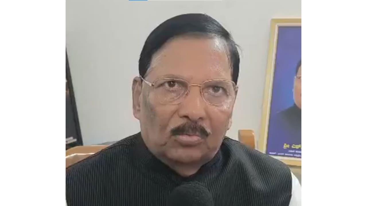 Congress leader FH Jakkappanavar (Photo/ANI) Congress leader FH Jakkappanavar (Photo/ANI)