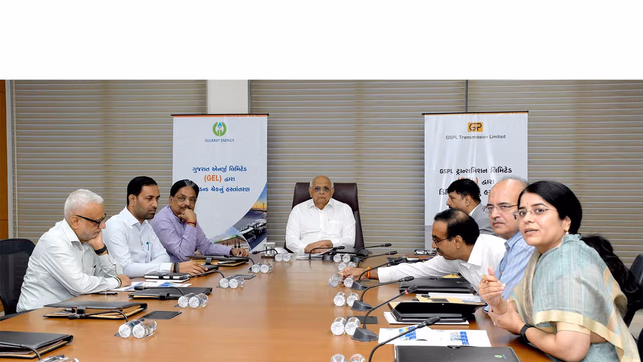 GEL, GTL presents dividend cheques to Chief Minister Bhupendra Patel in Gandhinagar (Photo/Gujarat govt) GEL, GTL presents dividend cheques to Chief Minister Bhupendra Patel in Gandhinagar (Photo/Gujarat govt)