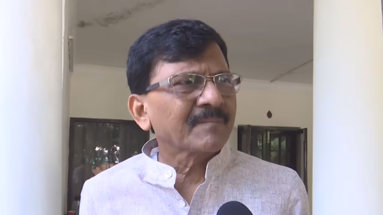 Shiv Sena (UBT) leader Sanjay Raut (Photo/ANI) Shiv Sena (UBT) leader Sanjay Raut (Photo/ANI)