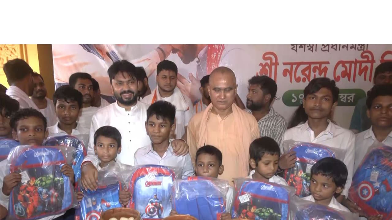 PM Narendra Modi birthday celebration in West Bengal (Photo/ANI) PM Narendra Modi birthday celebration in West Bengal (Photo/ANI)