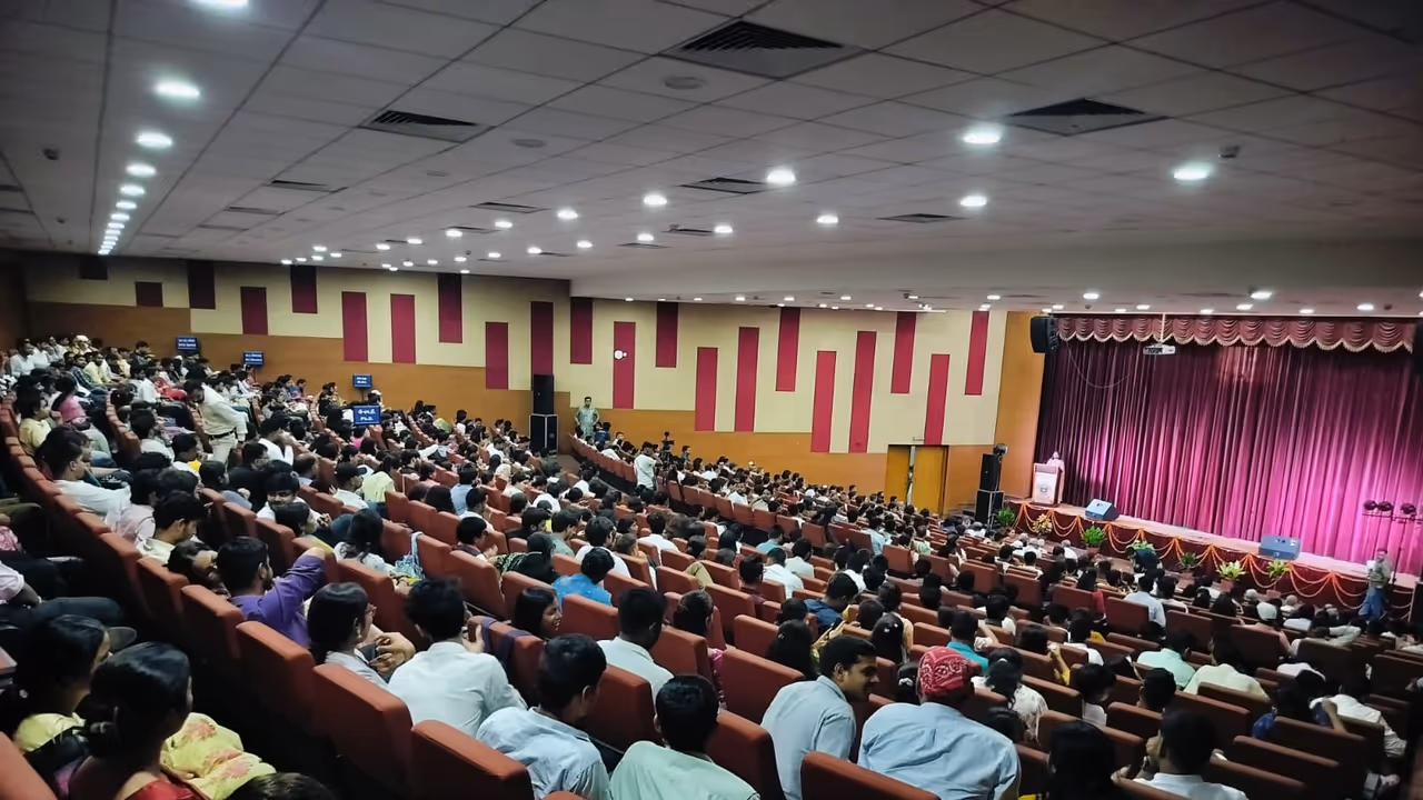 BHU celebrates 109th Foundation Day (Photo/PRO BHU) BHU celebrates 109th Foundation Day (Photo/PRO BHU)