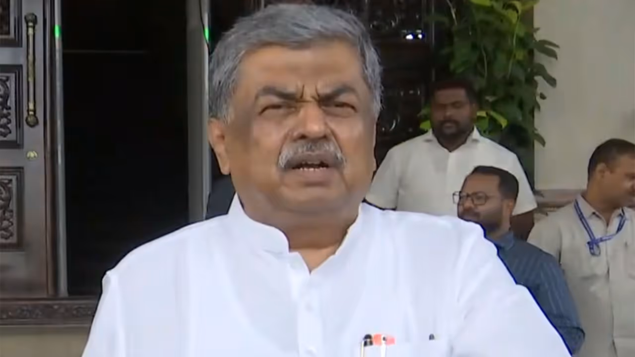 KPCC President B K Hariprasad (Photo/ANI) KPCC President B K Hariprasad (Photo/ANI)