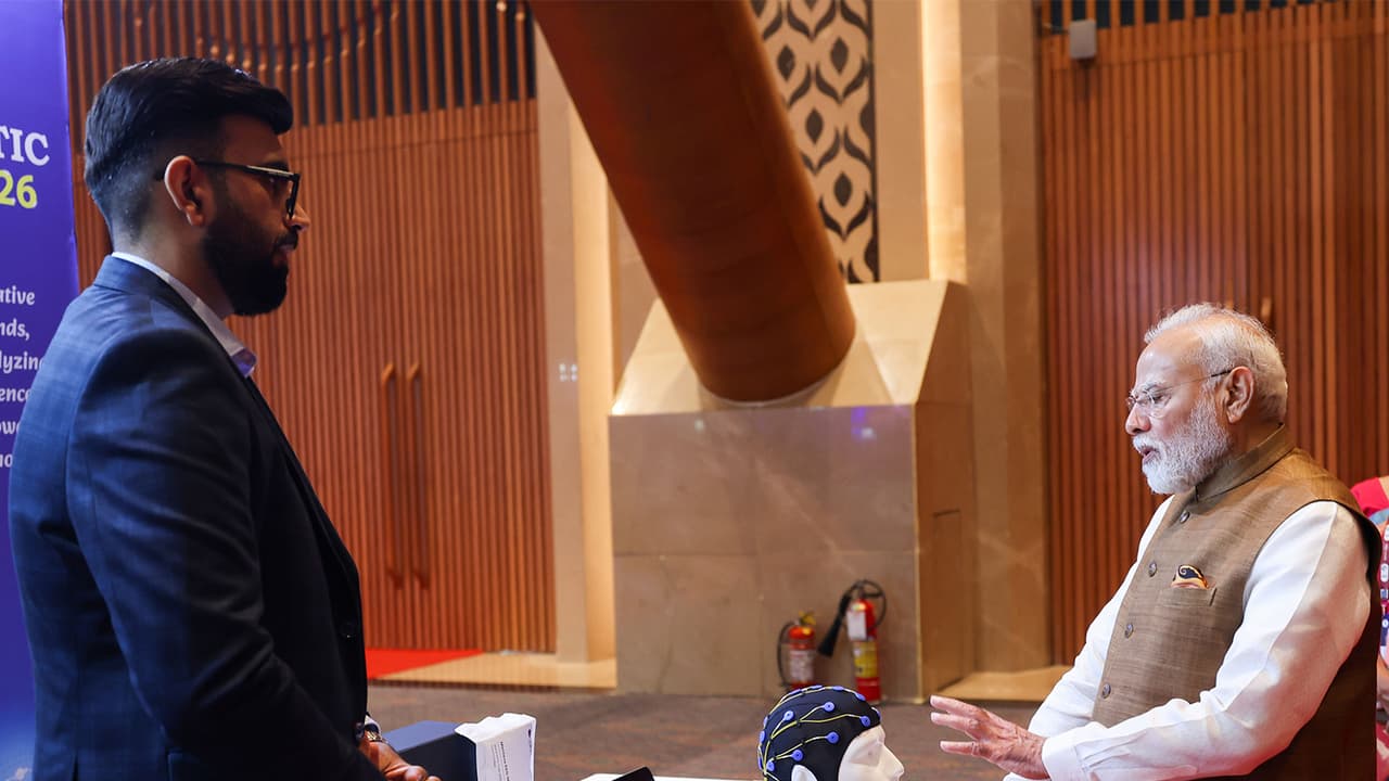 Prime Minister Narendra Modi visits a startup exhibition stall and interacts with an innovator (Photo/(DPR PMO/ANI) Prime Minister Narendra Modi visits a startup exhibition stall and interacts with an innovator (Photo/(DPR PMO/ANI)