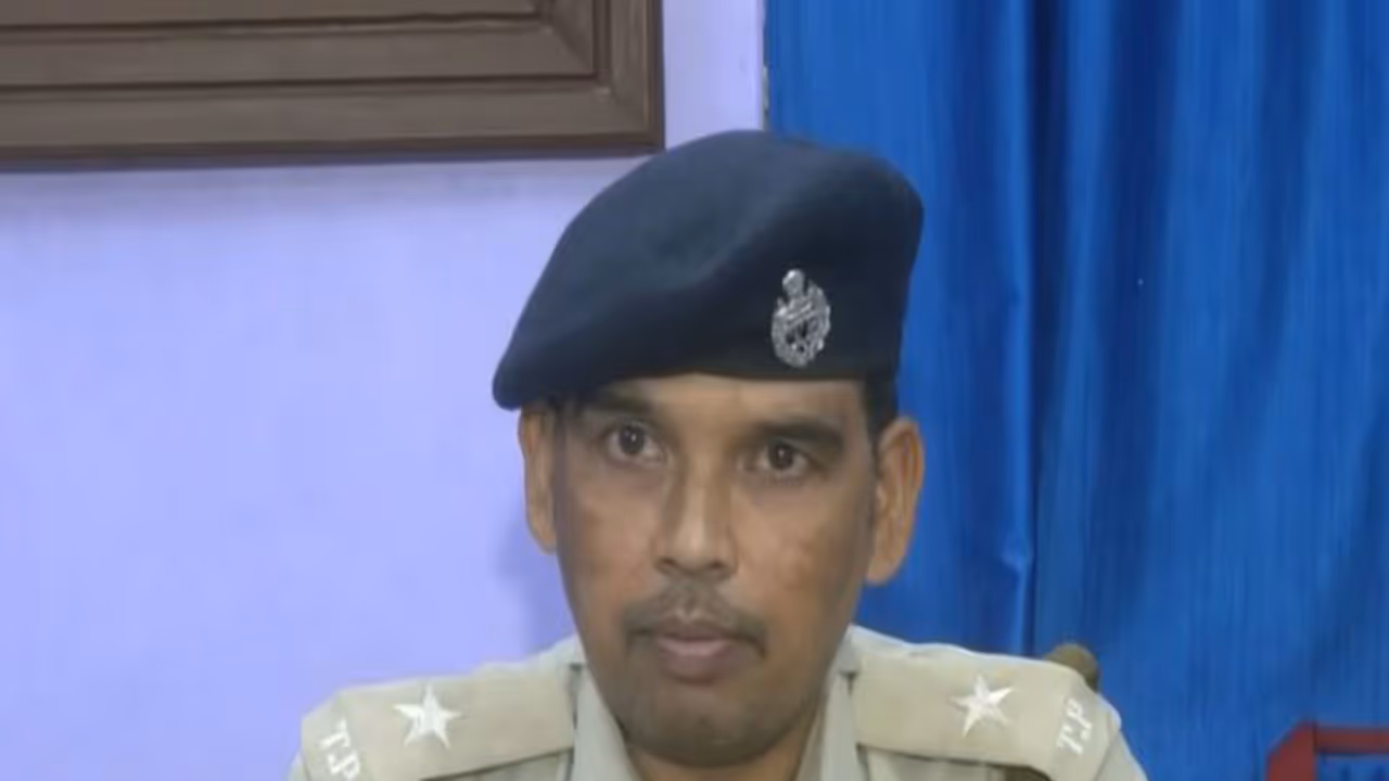 Amtali Police Station Officer In charge Paritosh Das (Photo/ANI) Amtali Police Station Officer In charge Paritosh Das (Photo/ANI)