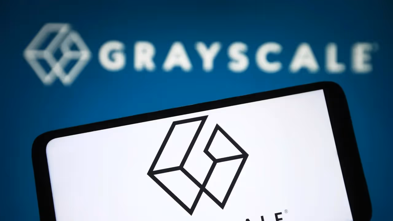 https://stocktwits.com/news articles/markets/cryptocurrency/grayscale launches first us crypto et fs with ethereum solana staking/ch6Rcw8R3gE