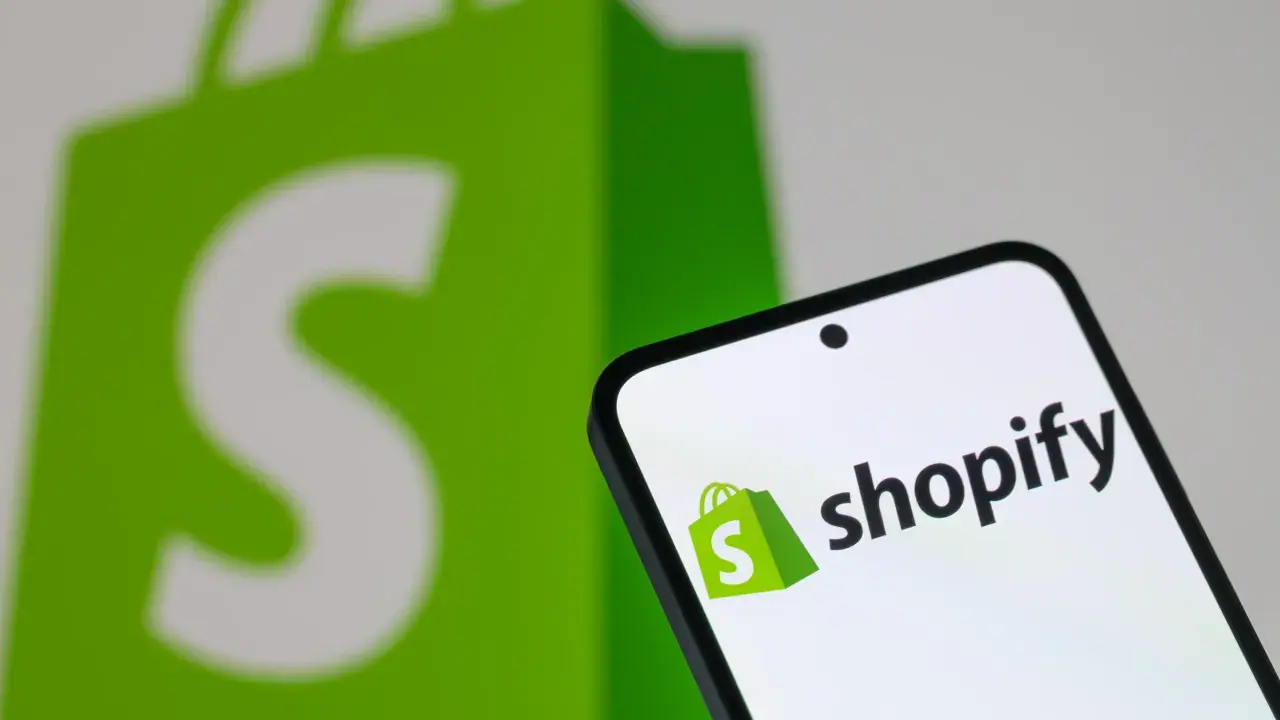 https://stocktwits.com/news articles/markets/equity/shop stock soars best single day gain 2015 shopify monster quarter q2 earnings/cZo4pQwRJIm https://stocktwits.com/news articles/markets/equity/shop stock soars best single day gain 2015 shopify monster quarter q2 earnings/cZo4pQwRJIm
