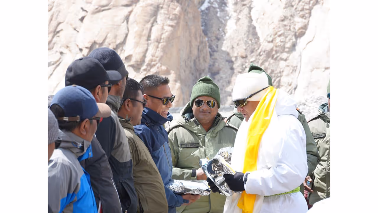 Lt Gen Hitesh Bhalla (Photo/ GOC Fire and Fury Corps) Lt Gen Hitesh Bhalla (Photo/ GOC Fire and Fury Corps)