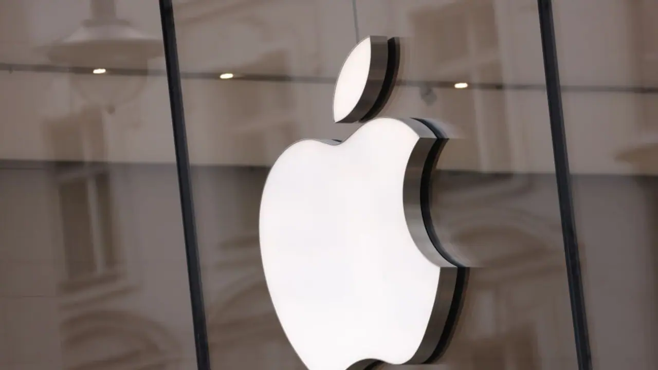Apple Analyst Warns Of ‘Challenging Hurdles’ For Tech Giant In 2025 But Retail Mood Brightens After Recent Stock Weakness Apple Analyst Warns Of ‘Challenging Hurdles’ For Tech Giant In 2025 But Retail Mood Brightens After Recent Stock Weakness