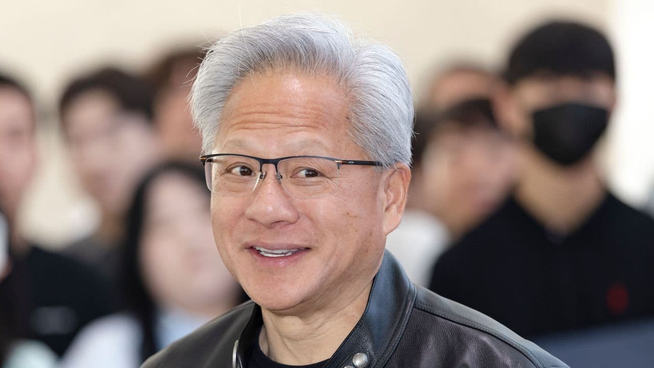 https://stocktwits.com/news articles/markets/equity/how the heck can nvidia grow revenue 70 from here jensen huang tells jim cramer it s not easy/cZY8qz4RJpZ https://stocktwits.com/news articles/markets/equity/how the heck can nvidia grow revenue 70 from here jensen huang tells jim cramer it s not easy/cZY8qz4RJpZ