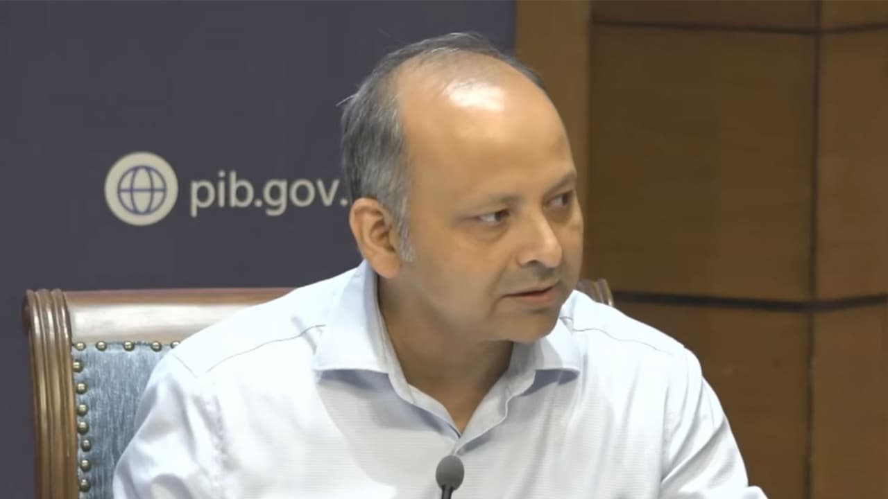 Opesh Kumar Sharma, Director of the Ministry of Ports, Shipping and Waterways (Photo: YouTube@PIB India) Opesh Kumar Sharma, Director of the Ministry of Ports, Shipping and Waterways (Photo: YouTube@PIB India)