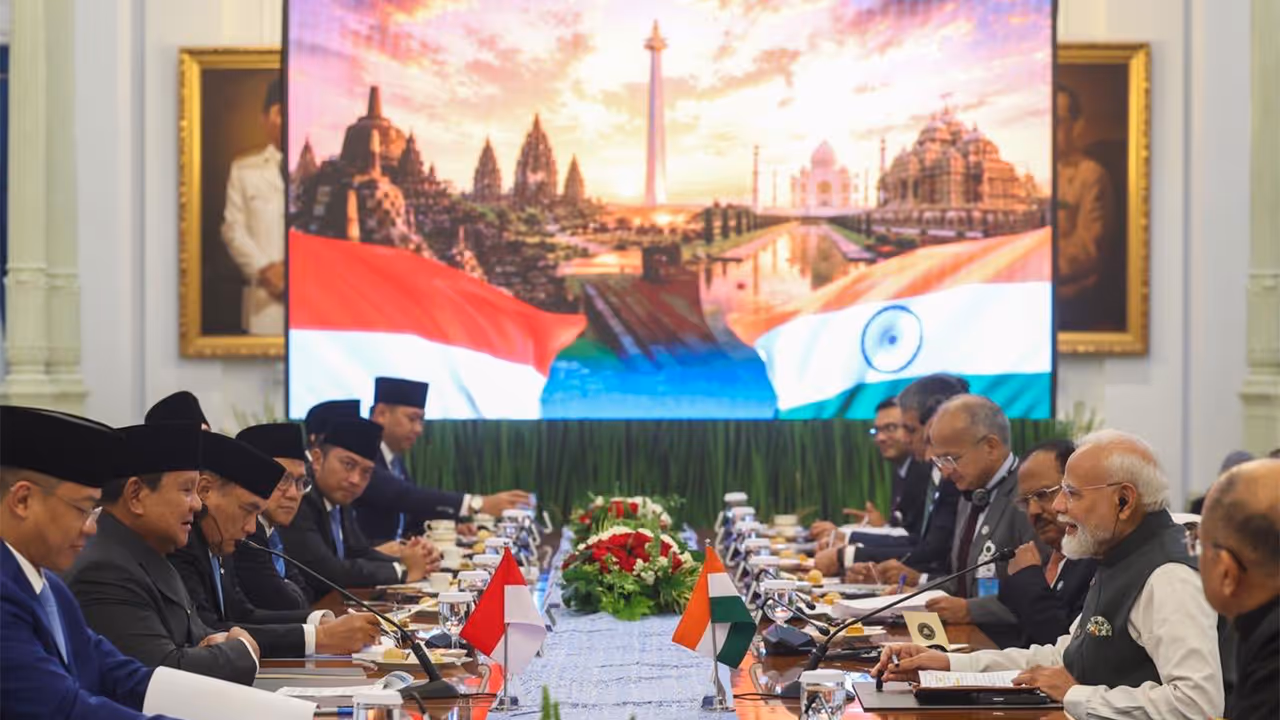 Indian and Indonesian representatives hold talks (Photo: x@MEAIndia) Indian and Indonesian representatives hold talks (Photo: x@MEAIndia)