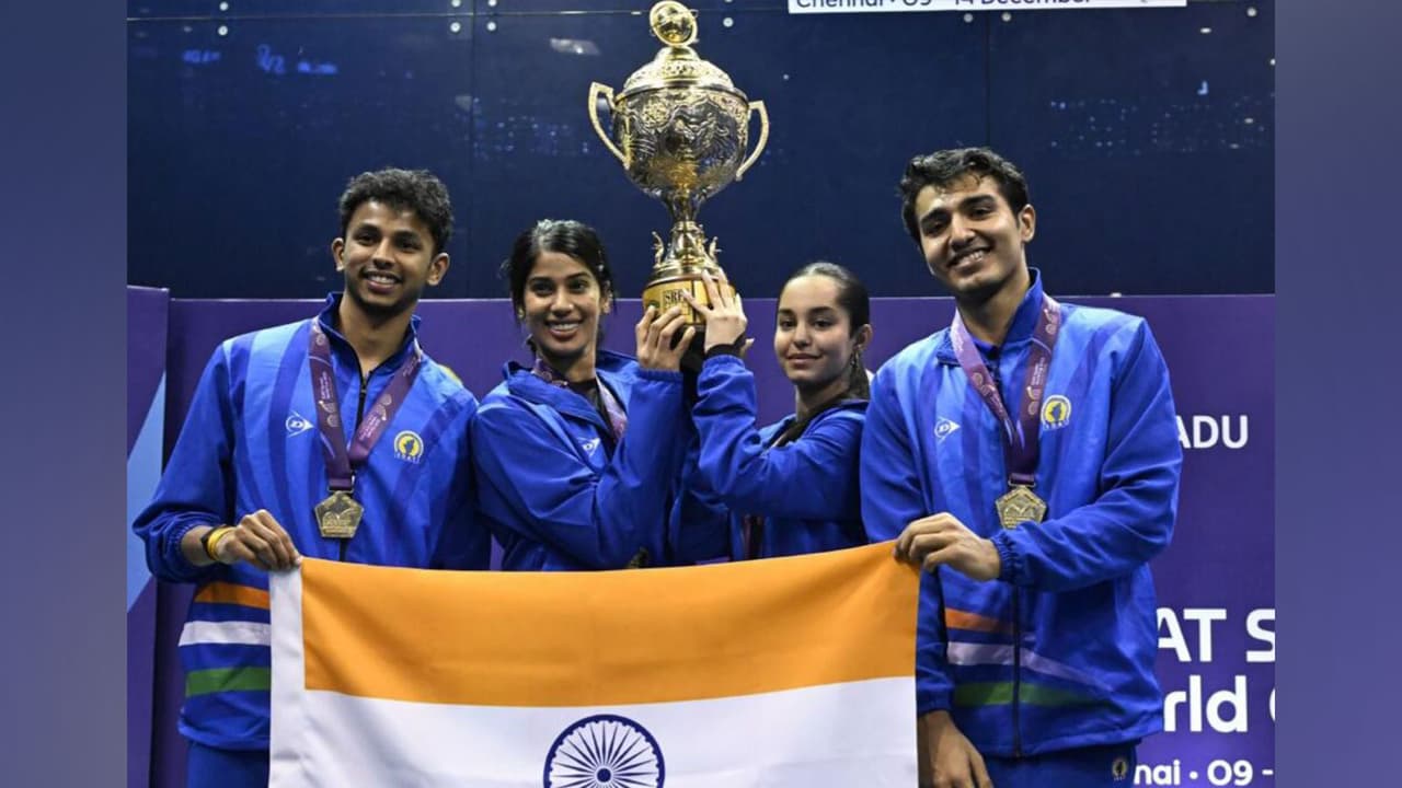 Indian squash team. (Photo: X/@VPIndia) Indian squash team. (Photo: X/@VPIndia)