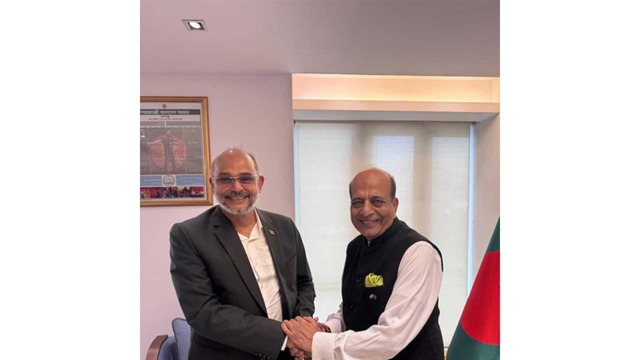 India’s High Commissioner to Bangladesh Dinesh Trivedi with Adviser to Bangladesh’s Prime Minister for the Ministry of Finance and Planning Rashed Al Mahmud Titumir in Dhaka. (Photo: X/@ihcdhaka) India’s High Commissioner to Bangladesh Dinesh Trivedi with Adviser to Bangladesh’s Prime Minister for the Ministry of Finance and Planning Rashed Al Mahmud Titumir in Dhaka. (Photo: X/@ihcdhaka)