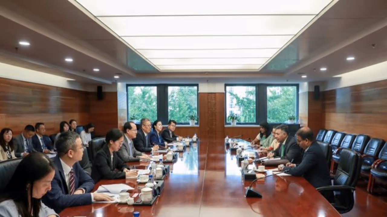 Indian Ambassador to China Vikram Doraiswami meets Yan Dong, Vice Minister and Member of the Communist Party of China Leadership Group of the Ministry of Commerce, in Beijing. (Photo: X/@EOIBeijing) Indian Ambassador to China Vikram Doraiswami meets Yan Dong, Vice Minister and Member of the Communist Party of China Leadership Group of the Ministry of Commerce, in Beijing. (Photo: X/@EOIBeijing)