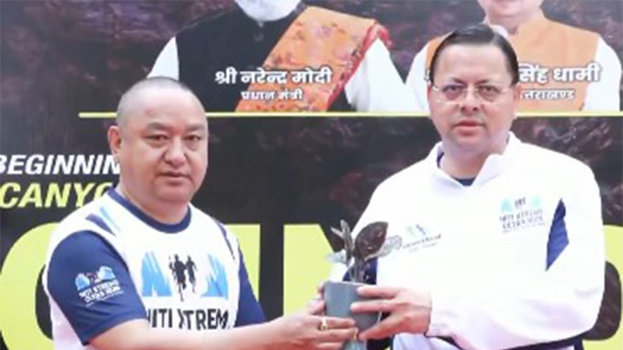 Uttarakhand CM Pushkar Singh Dhami (right) flags off ‘Niti Xtreme Ultra Countdown Run’ (Photo: X/ @ANI) Uttarakhand CM Pushkar Singh Dhami (right) flags off ‘Niti Xtreme Ultra Countdown Run’ (Photo: X/ @ANI)